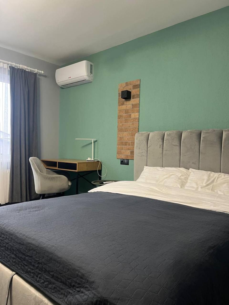 Hotel Menchul Rakhiv Bagian luar foto