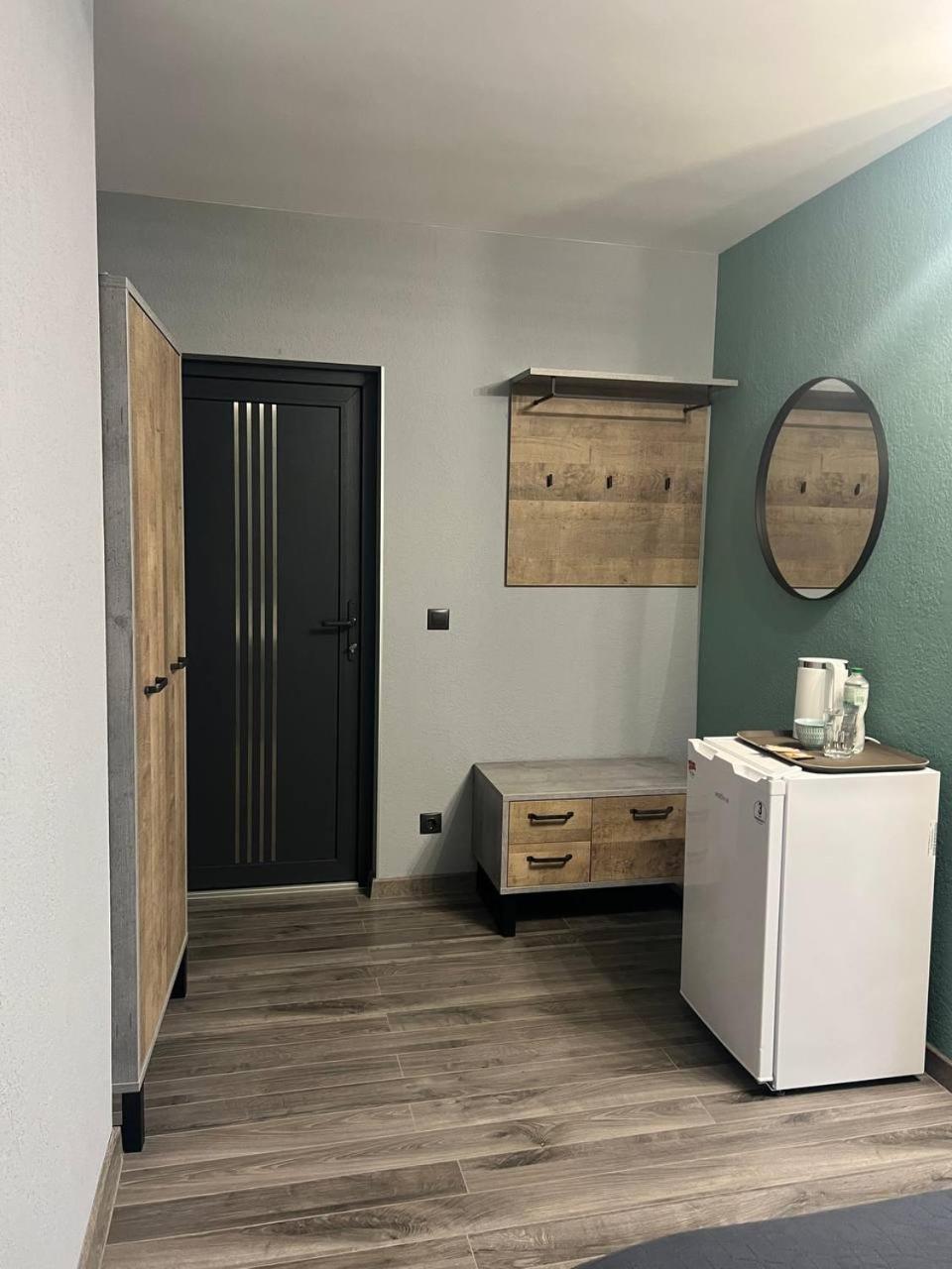 Hotel Menchul Rakhiv Bagian luar foto