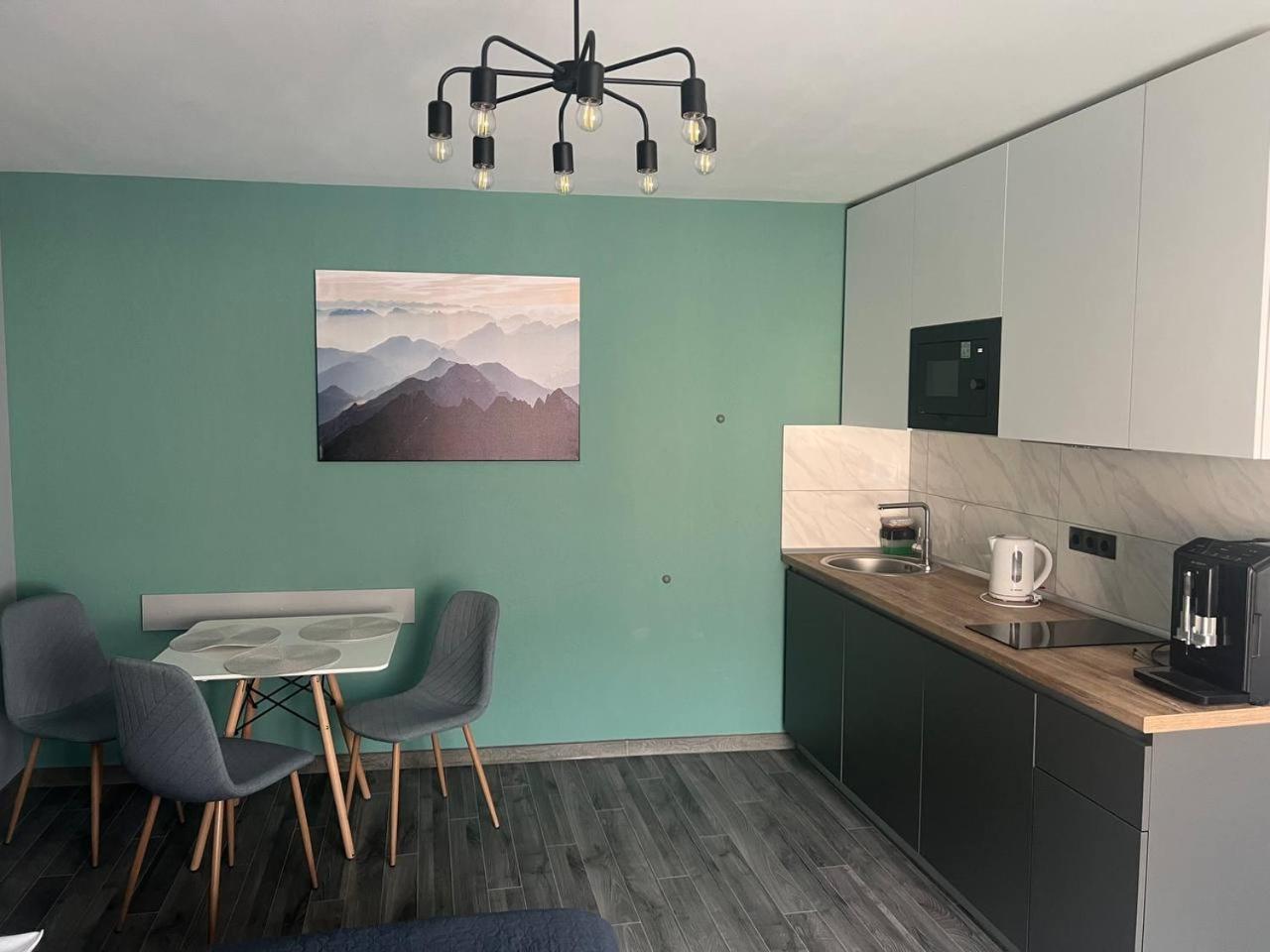 Hotel Menchul Rakhiv Bagian luar foto